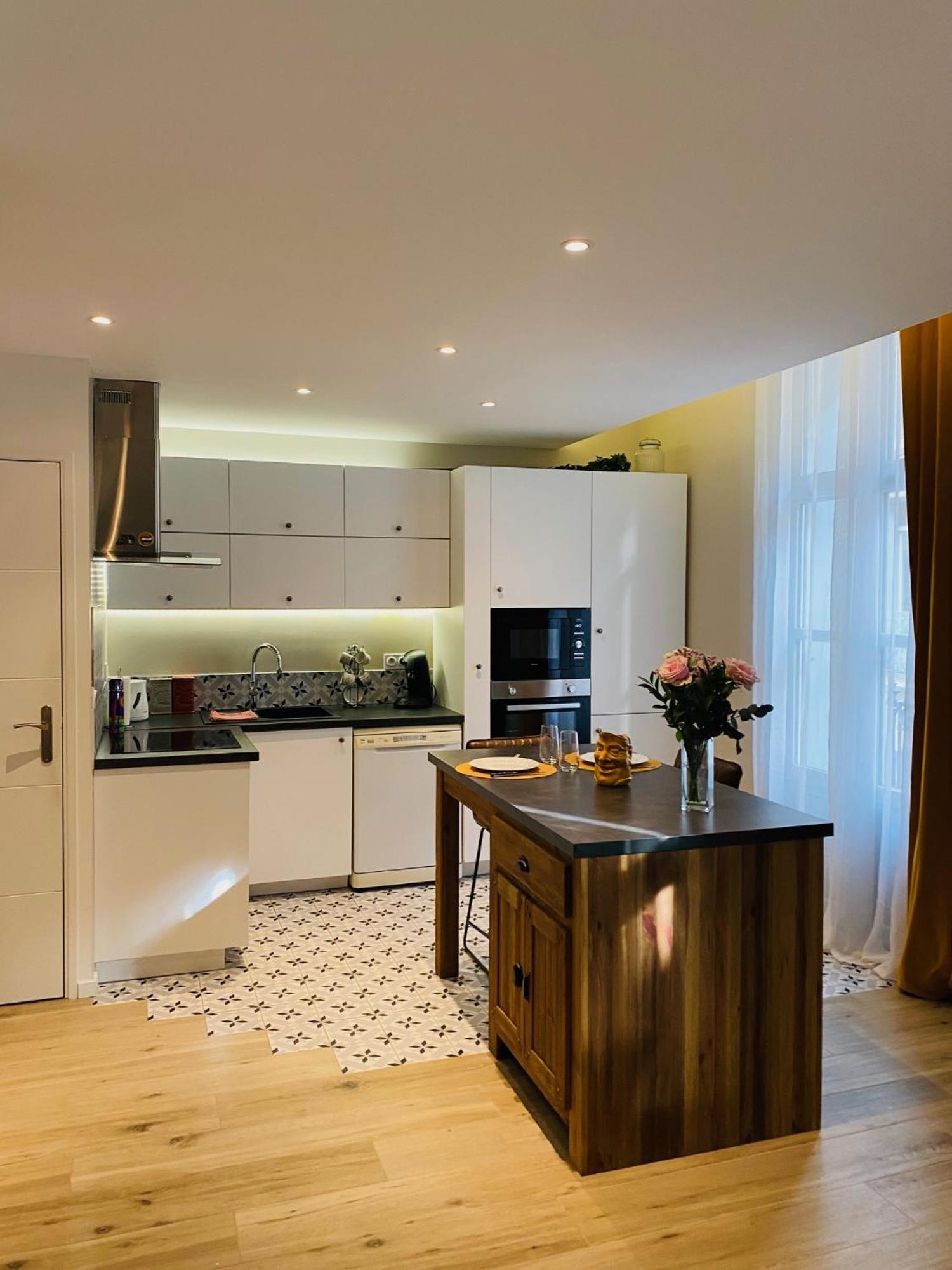 Douillet Et Coquet Appartement Climatise - Parking Prive Gratuit - Centre Μονπελιέ Εξωτερικό φωτογραφία
